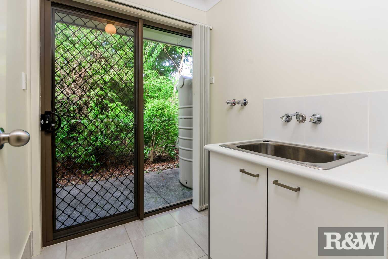 12 Piccadilly Street Bellmere