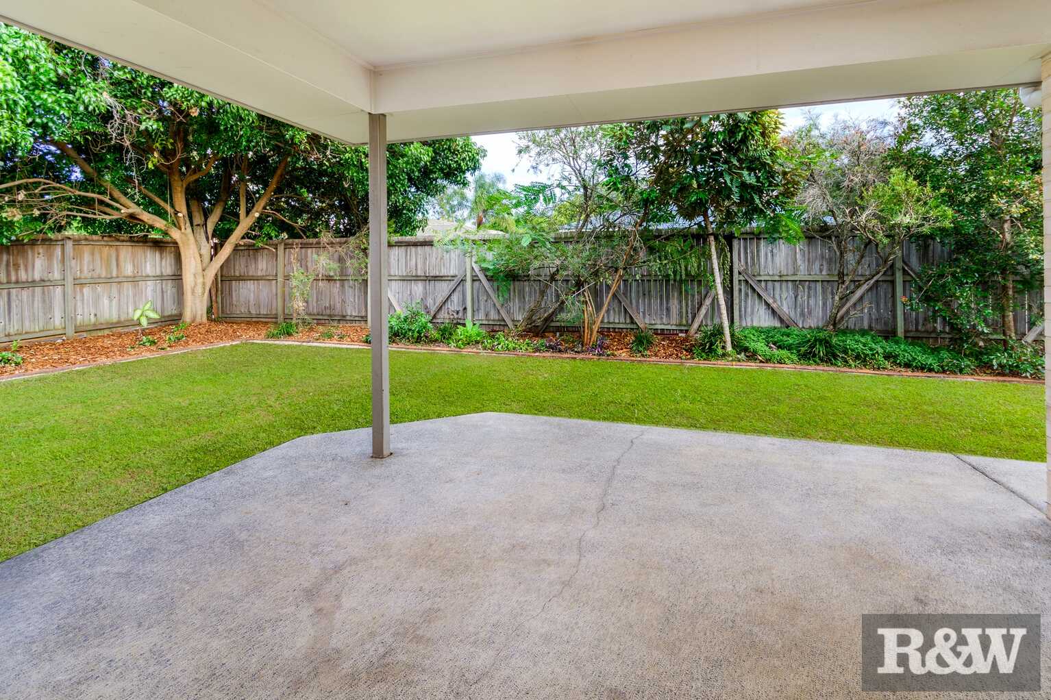 12 Piccadilly Street Bellmere