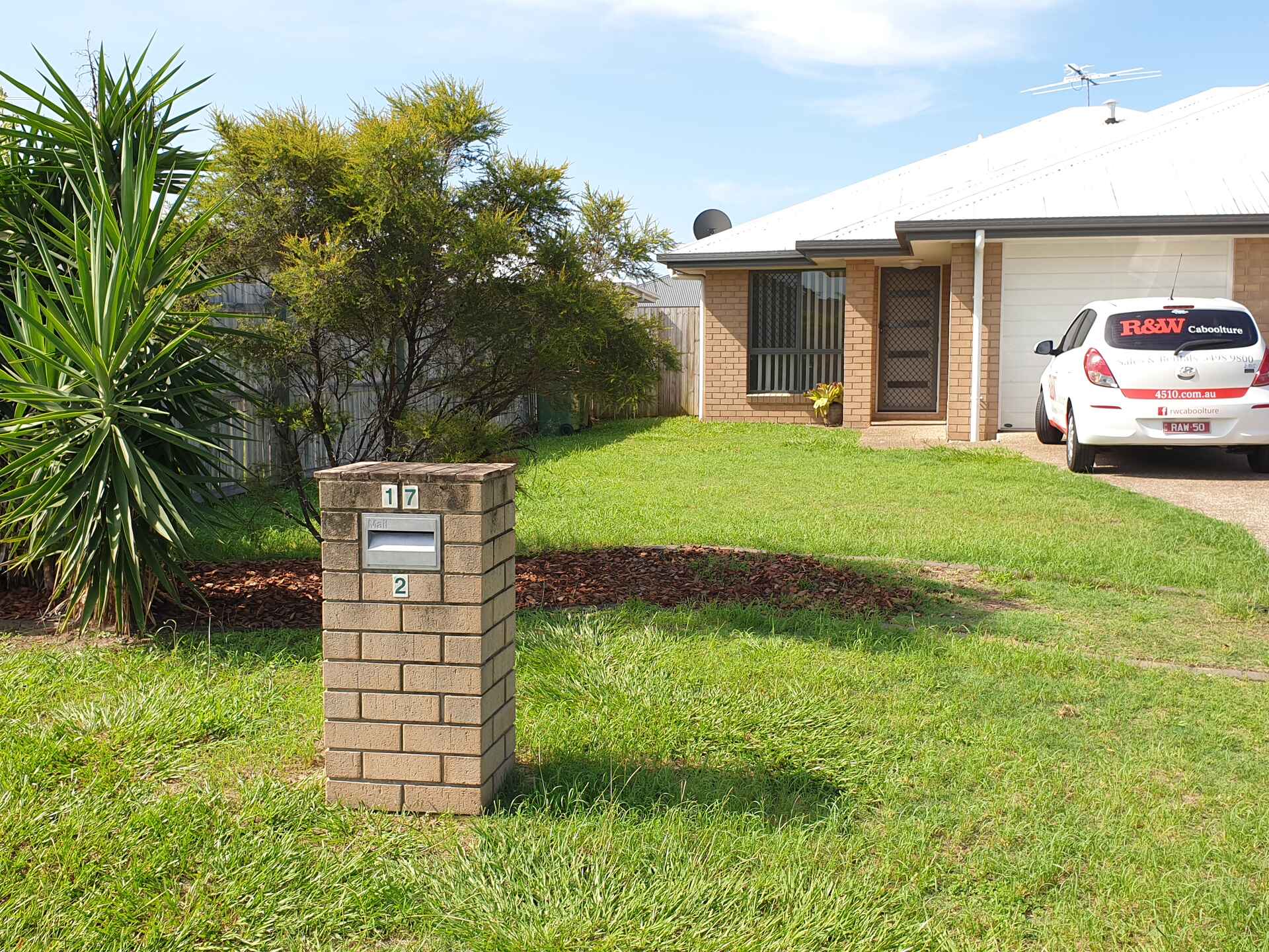 2/17 Sims Street Caboolture