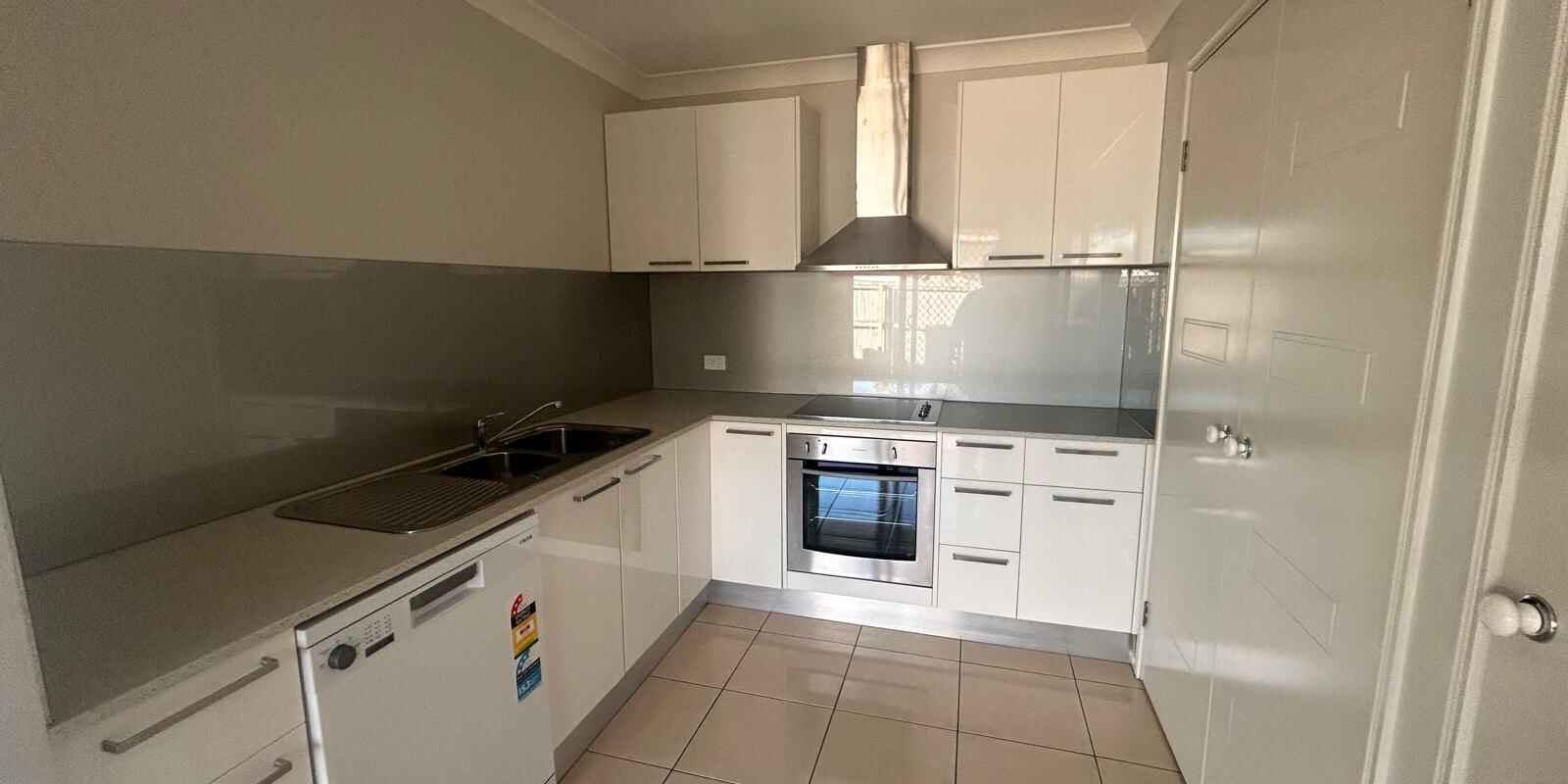 2/17 Sims Street Caboolture