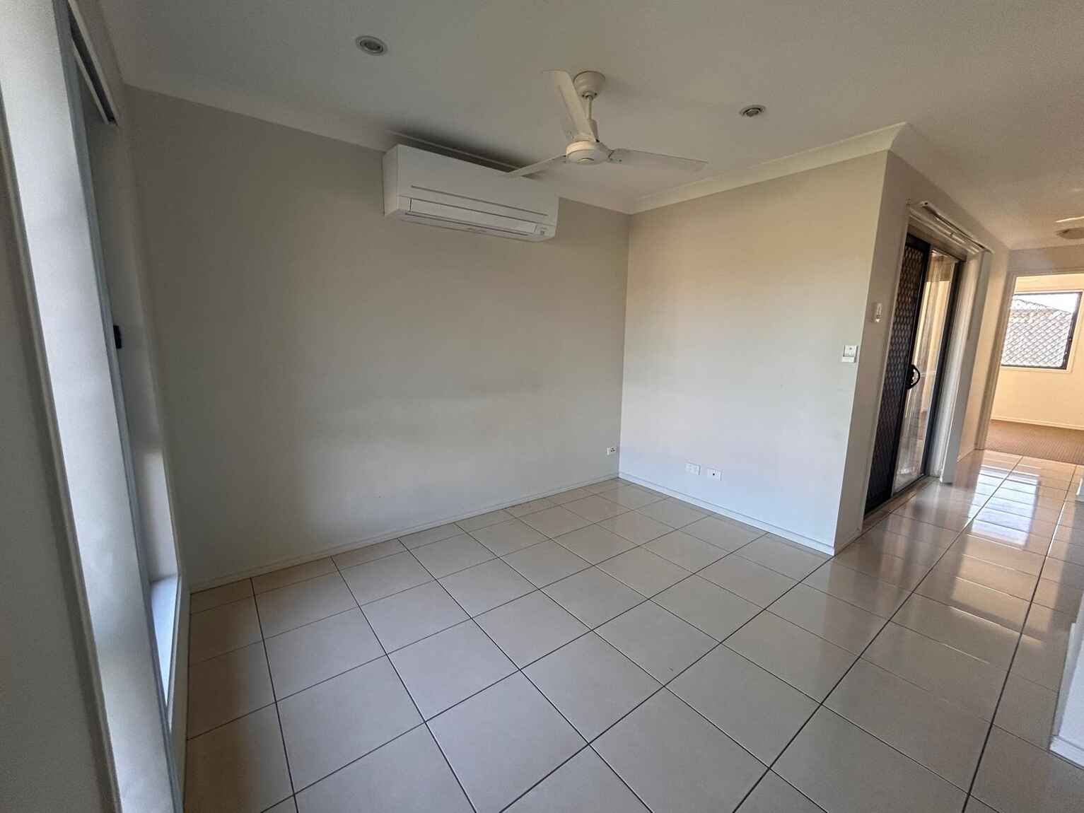 2/17 Sims Street Caboolture 2/17 Sims Street Caboolture