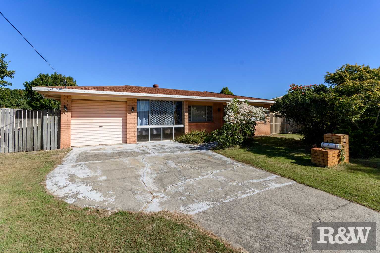 15 Endeavour Drive Banksia Beach