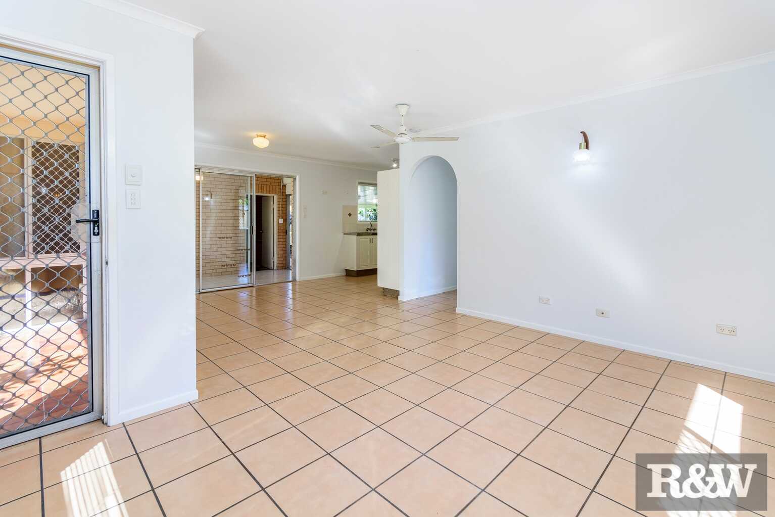 15 Endeavour Drive Banksia Beach
