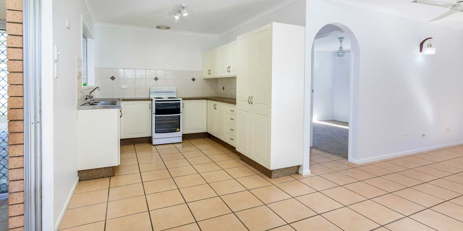 15 Endeavour Drive Banksia Beach