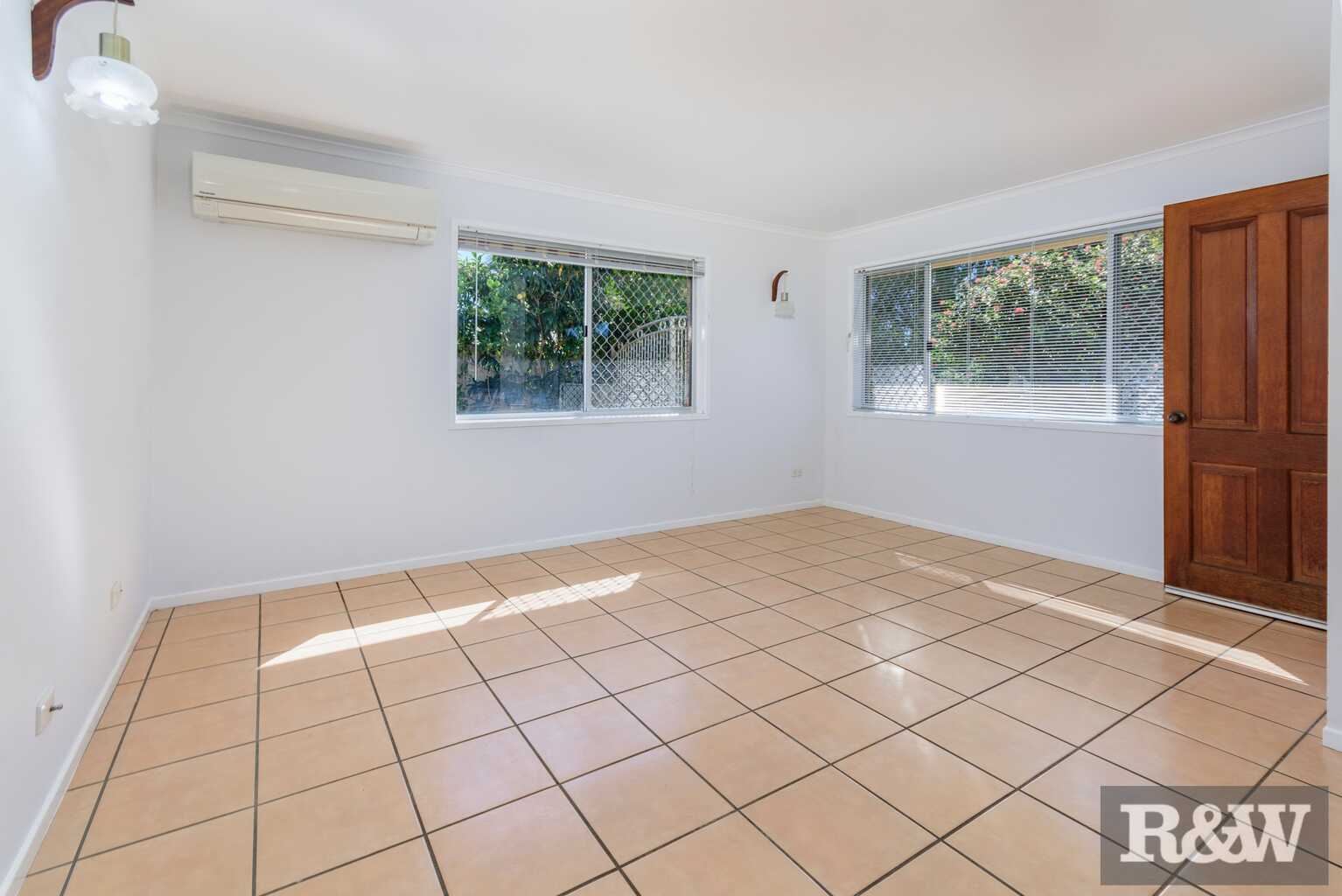 15 Endeavour Drive Banksia Beach
