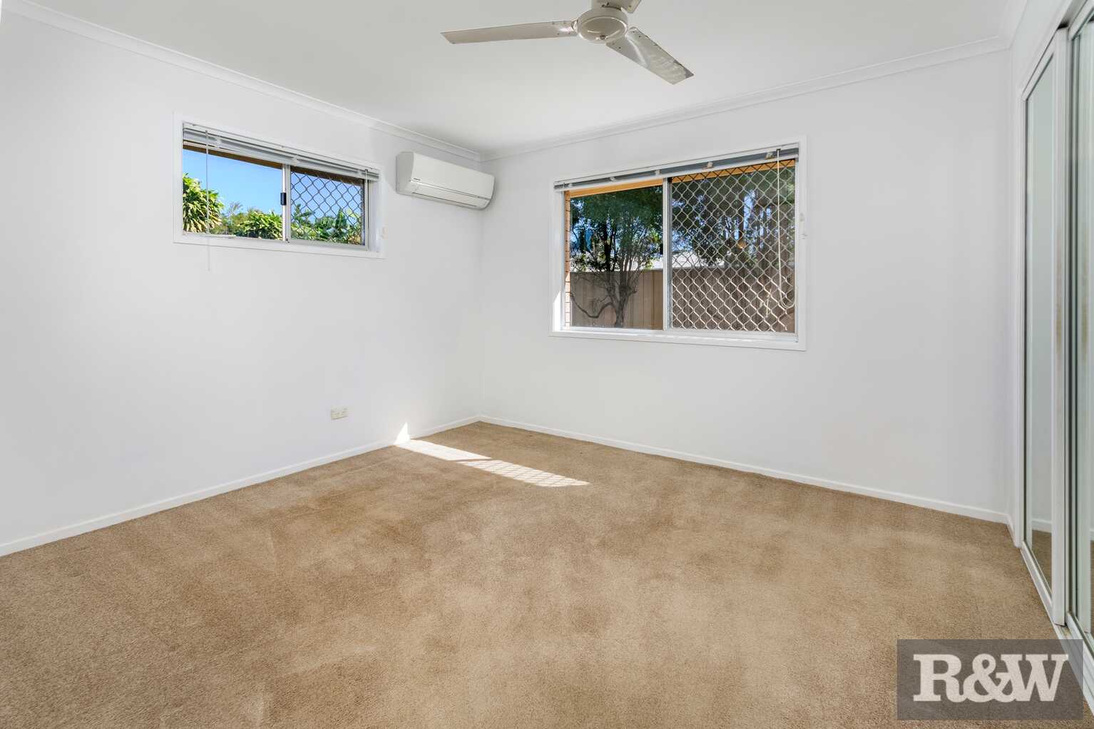 15 Endeavour Drive Banksia Beach