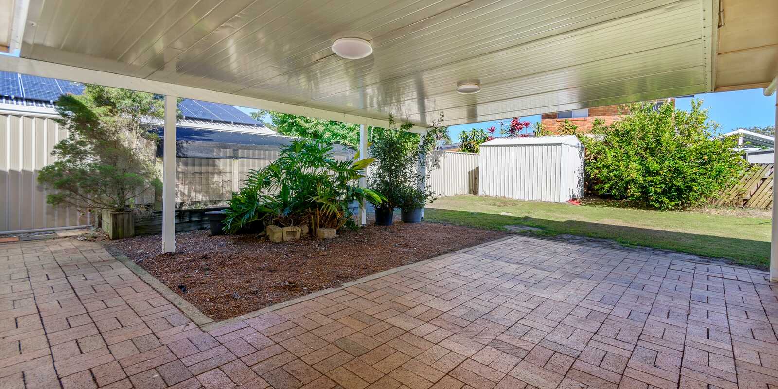 15 Endeavour Drive Banksia Beach
