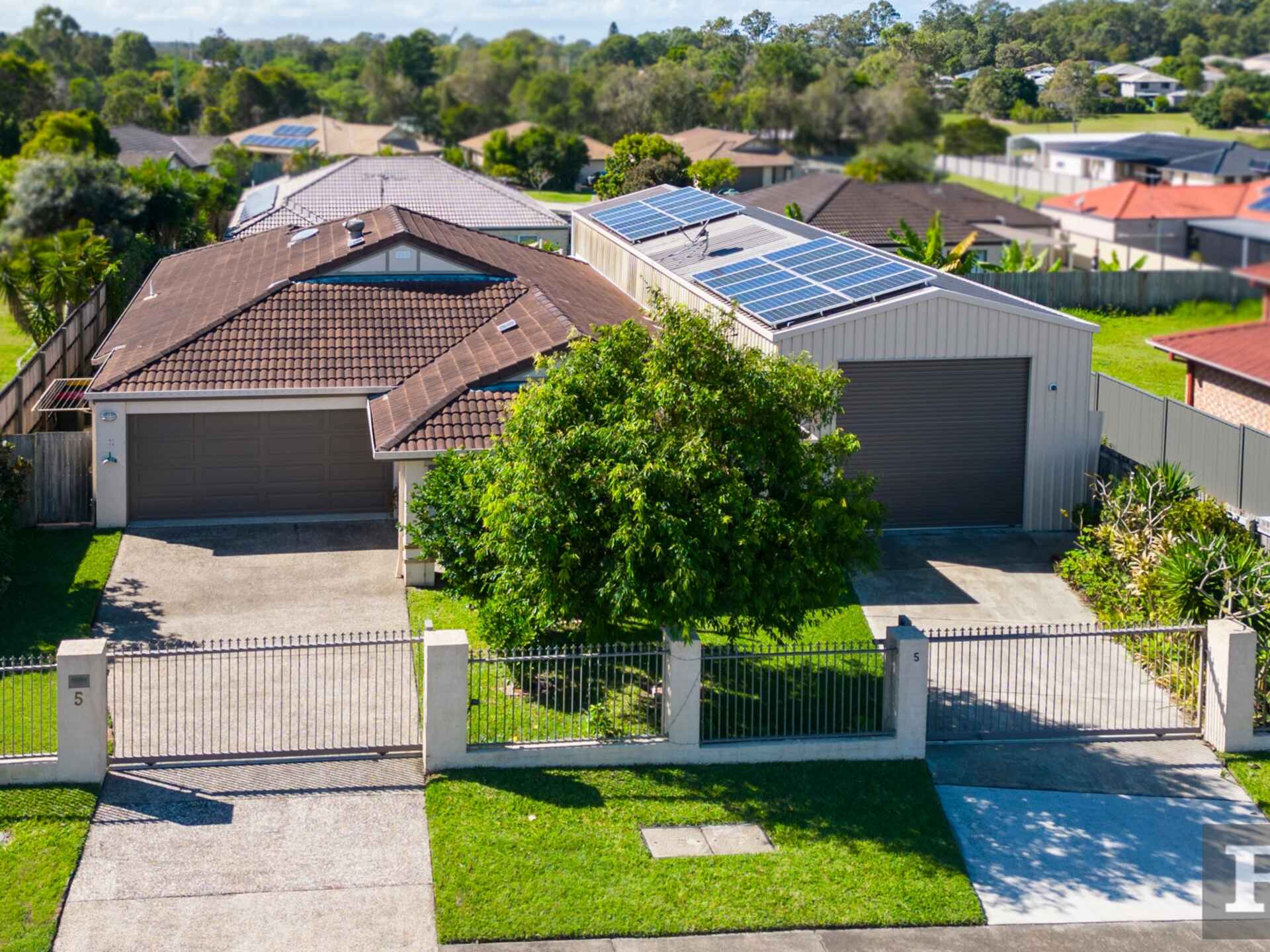 5 Coach Road West Morayfield