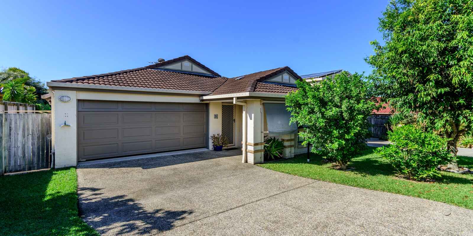 5 Coach Road West Morayfield