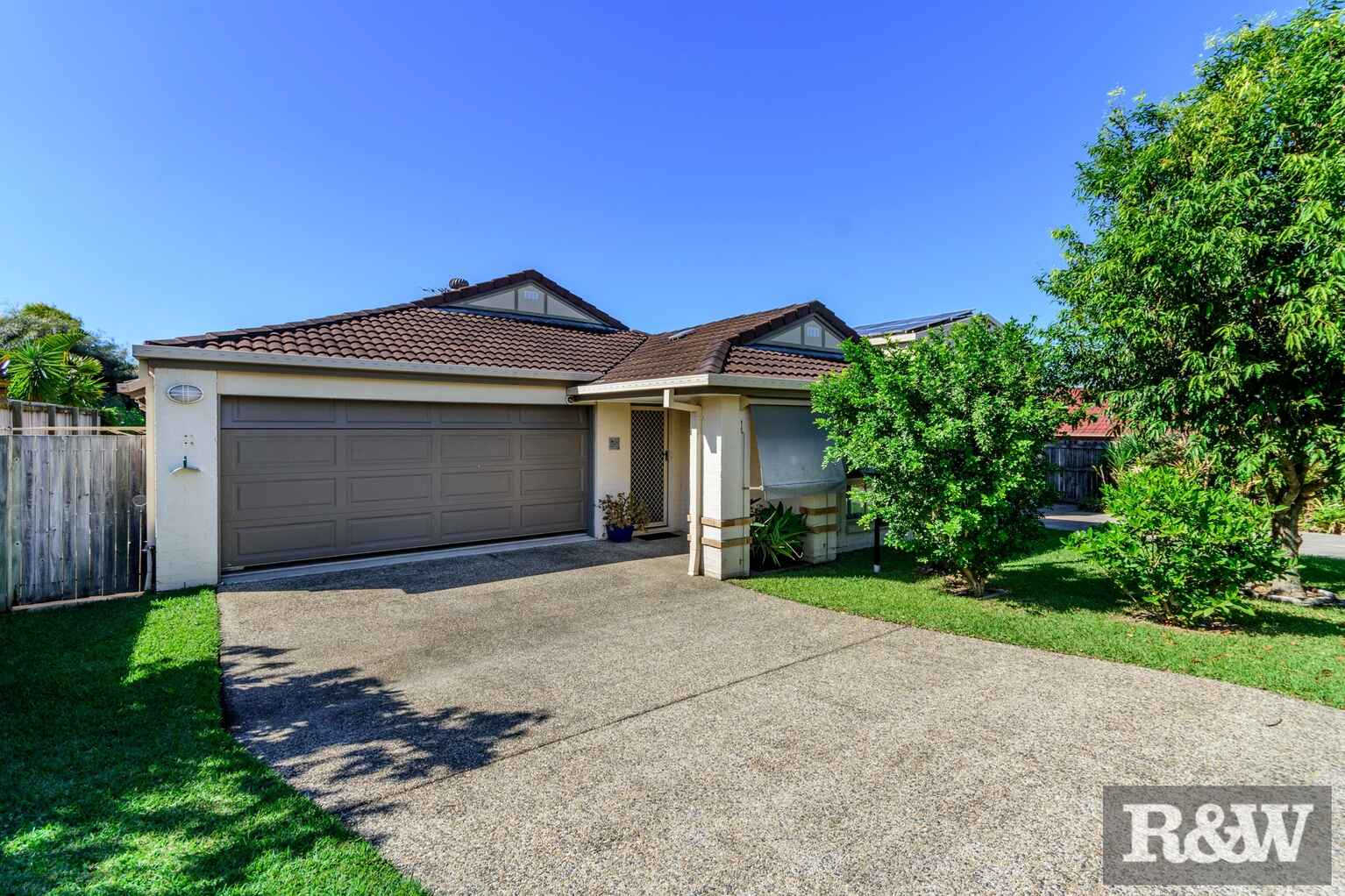 5 Coach Road West Morayfield 5 Coach Road West Morayfield