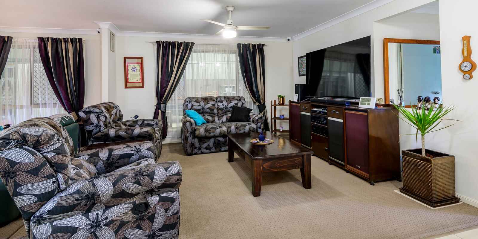 5 Coach Road West Morayfield