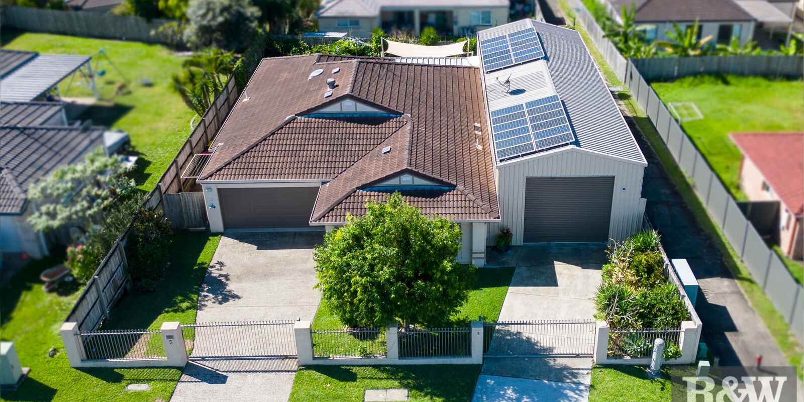 5 Coach Road West Morayfield