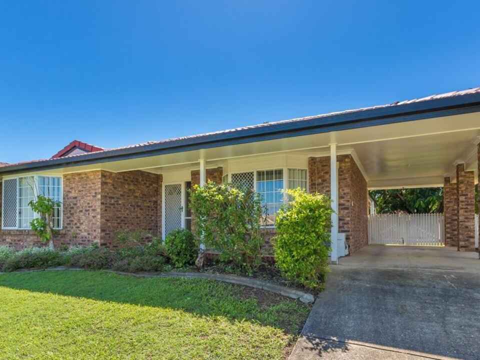 11 Cook Avenue Caboolture South