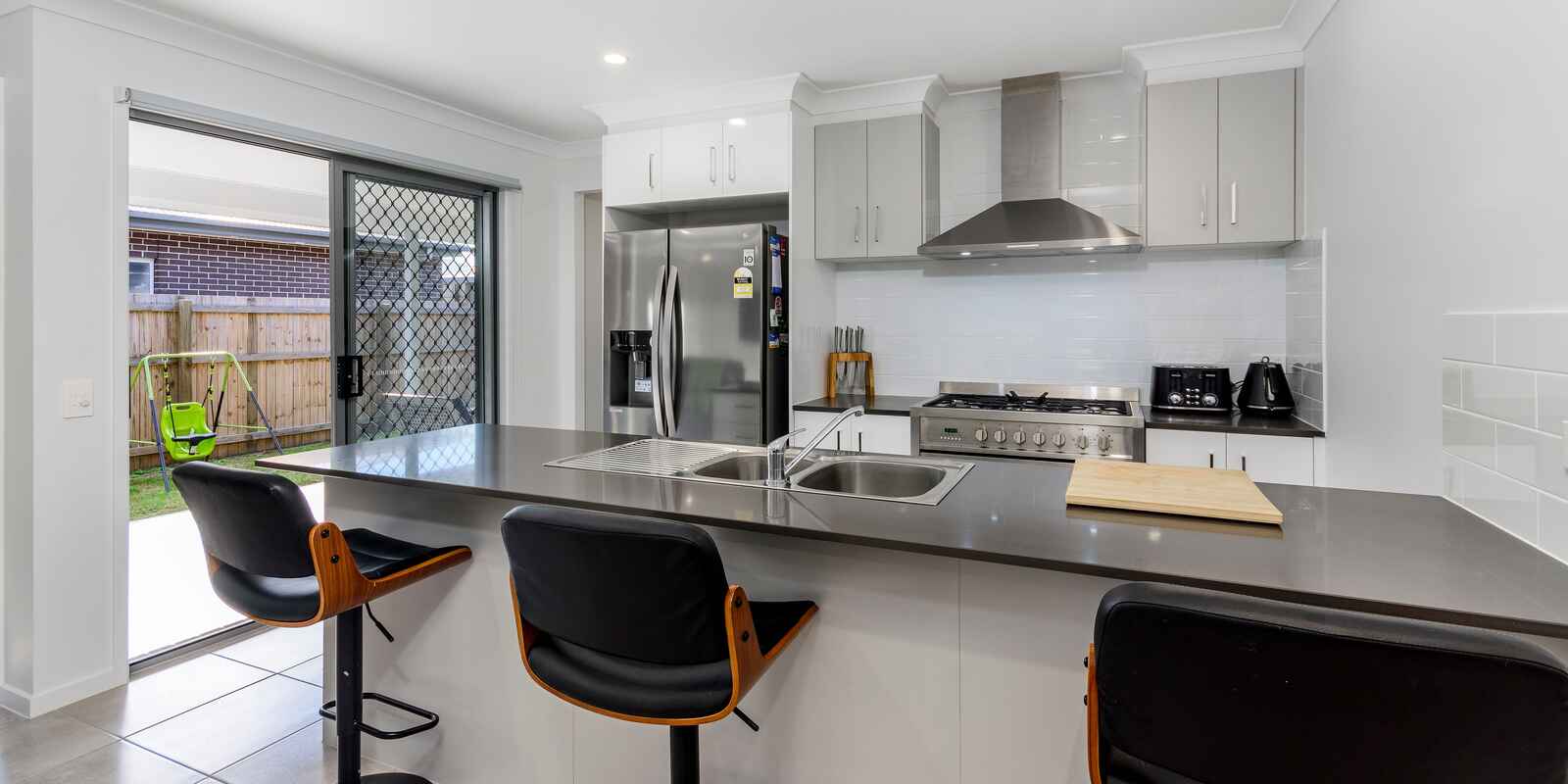 3 Bradman Street D'aguilar 3 Bradman Street D'aguilar