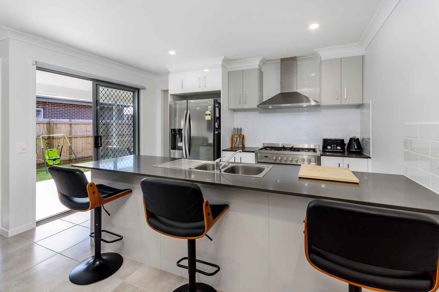 3 Bradman Street D'aguilar 3 Bradman Street D'aguilar