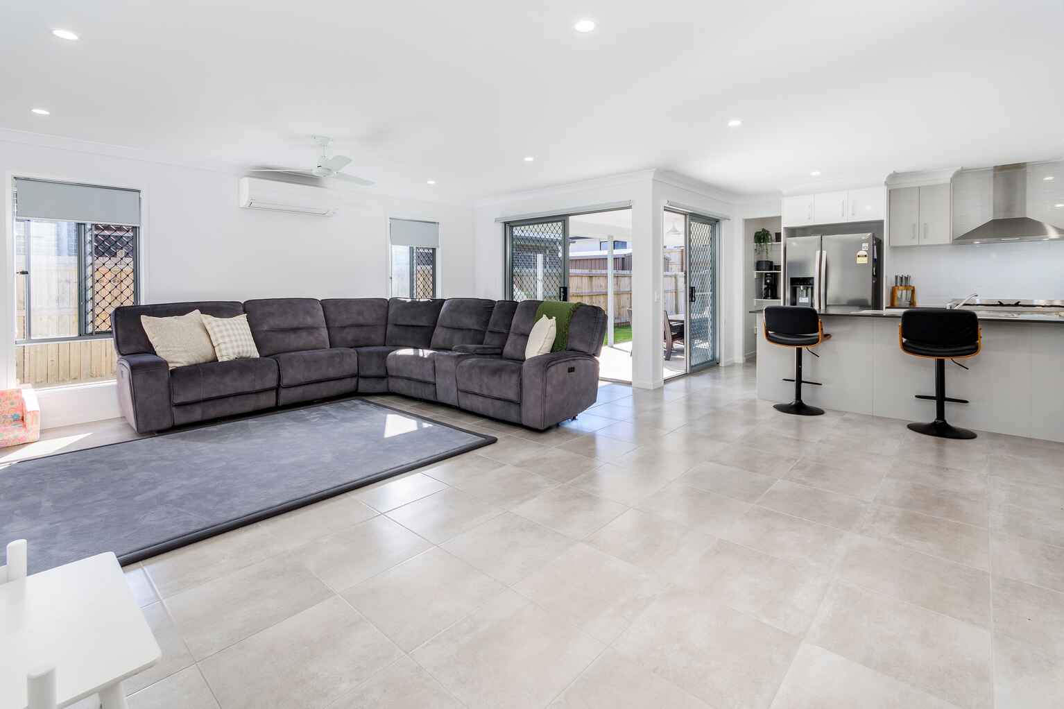 3 Bradman Street D'aguilar 3 Bradman Street D'aguilar