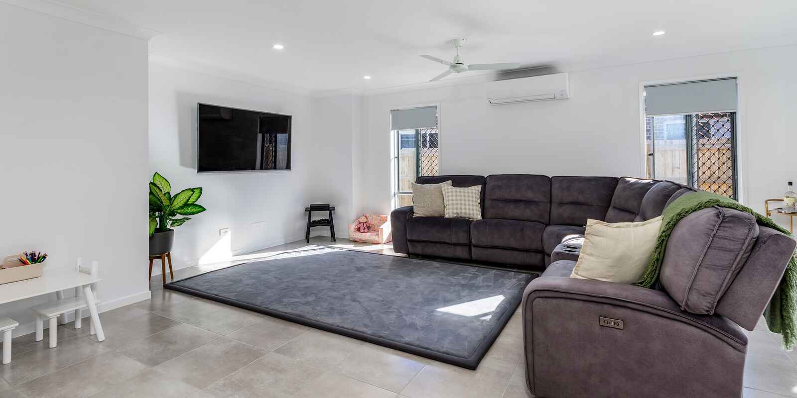 3 Bradman Street D'aguilar 3 Bradman Street D'aguilar