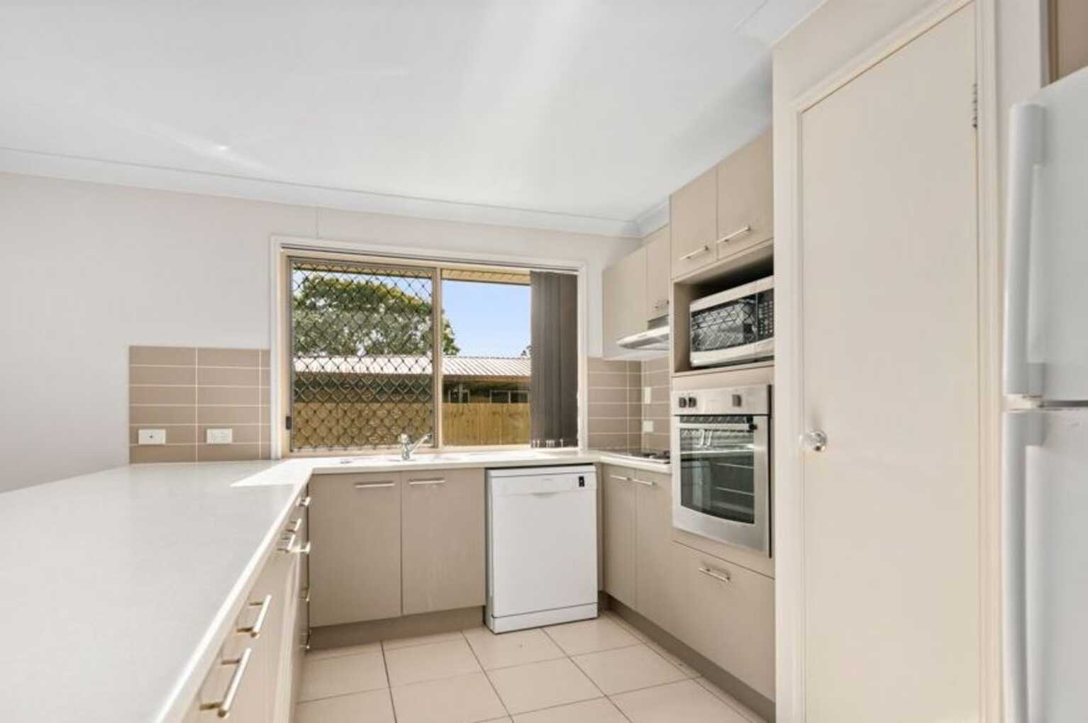 25 Grant Road Morayfield