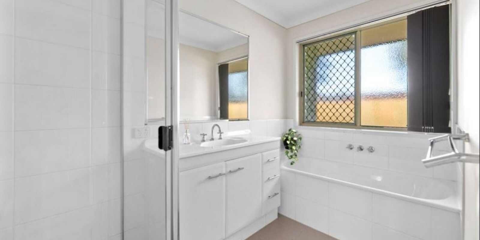 25 Grant Road Morayfield