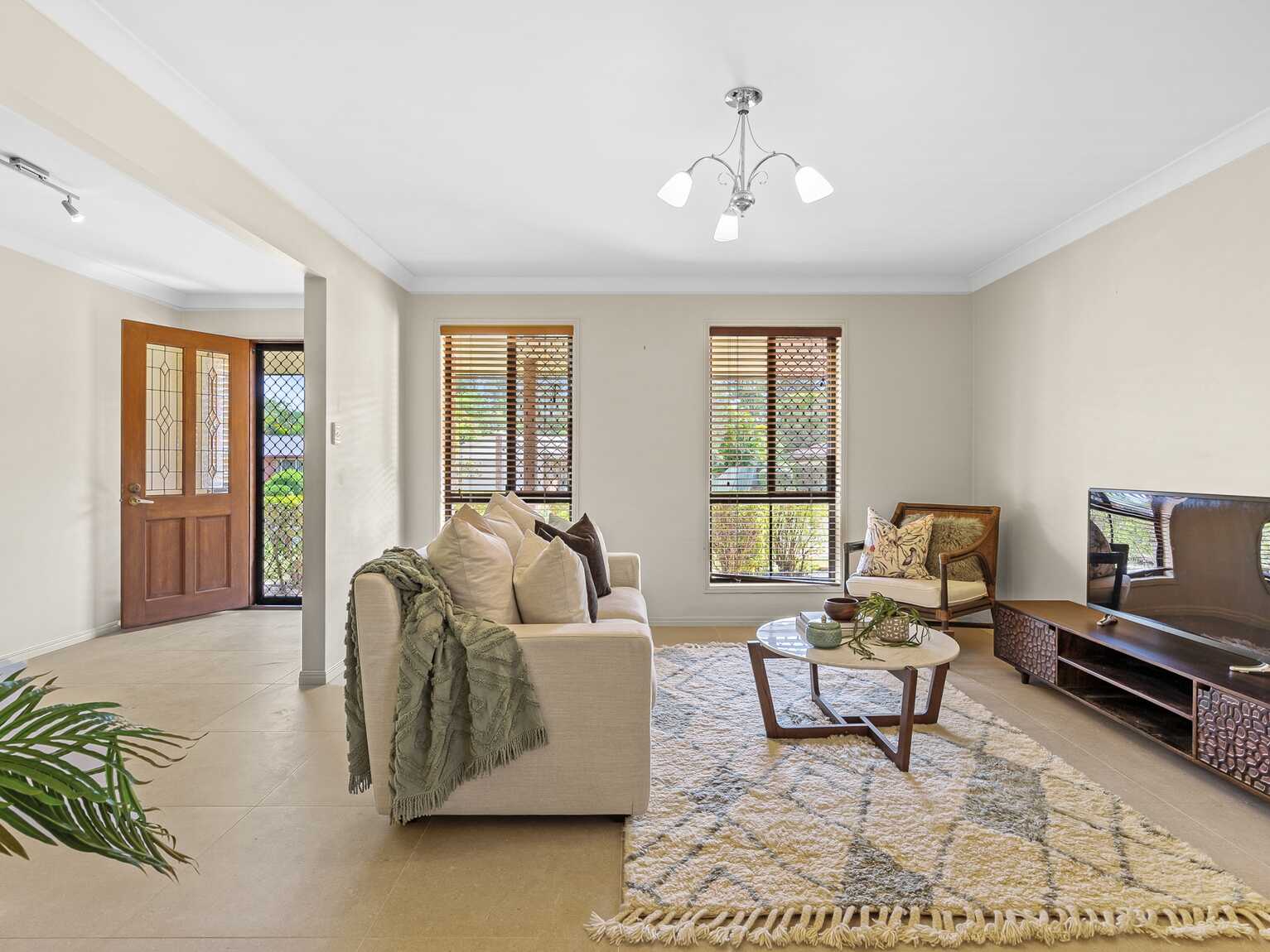 10 Crebra Court Bellmere
