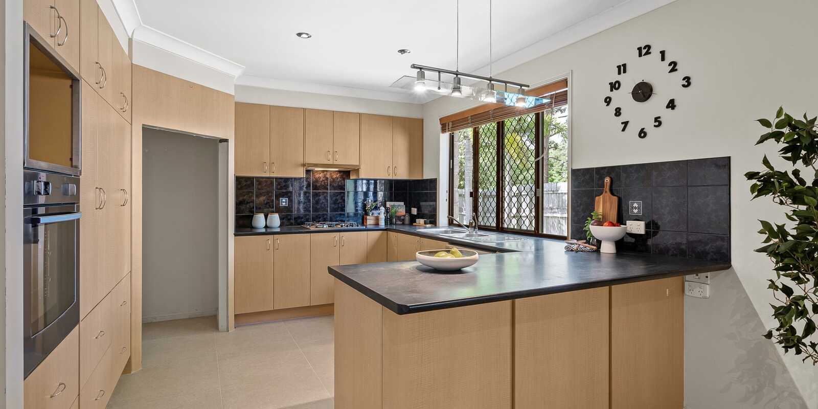 10 Crebra Court Bellmere