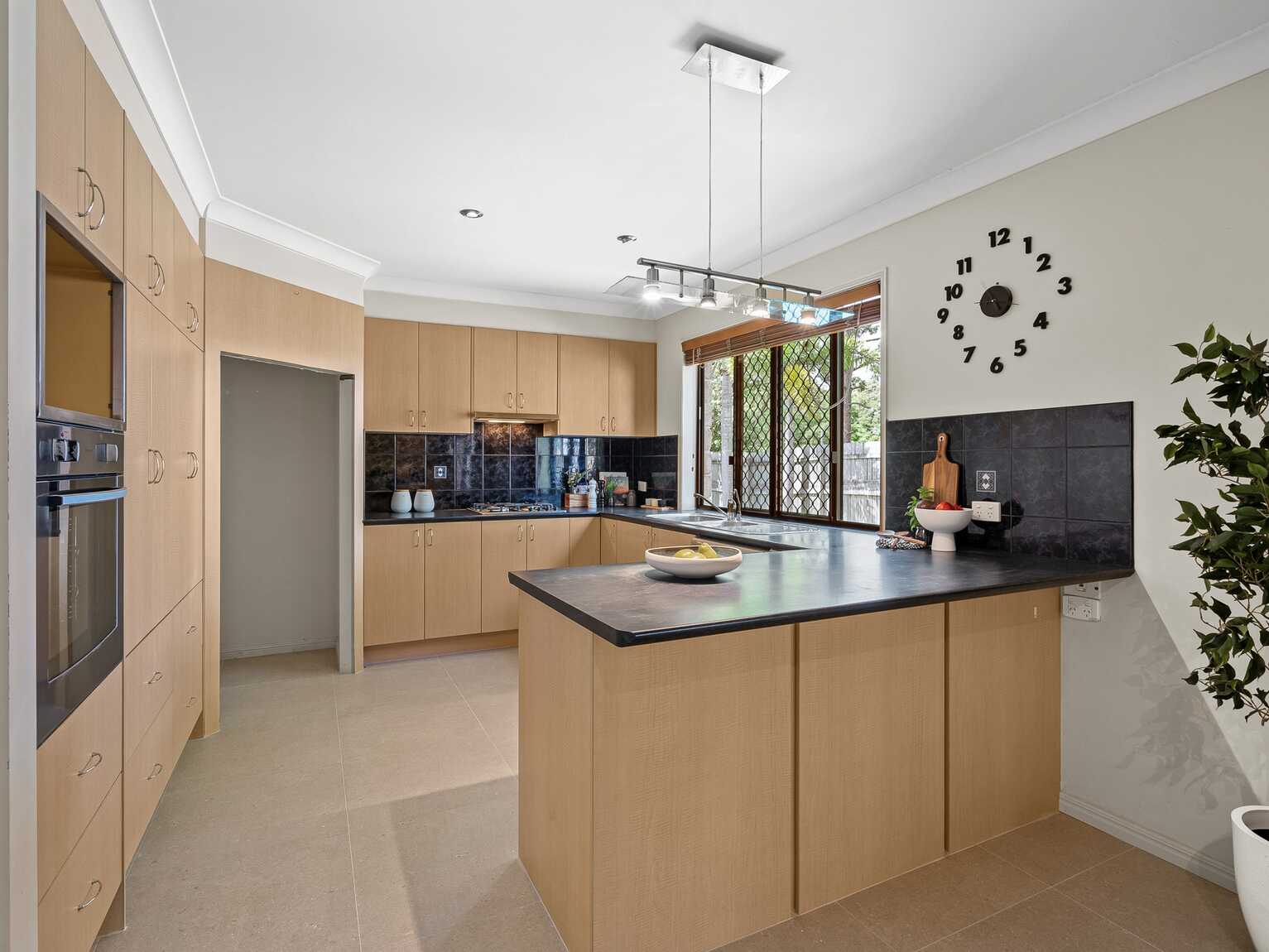 10 Crebra Court Bellmere