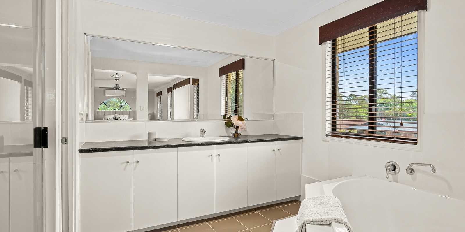 10 Crebra Court Bellmere