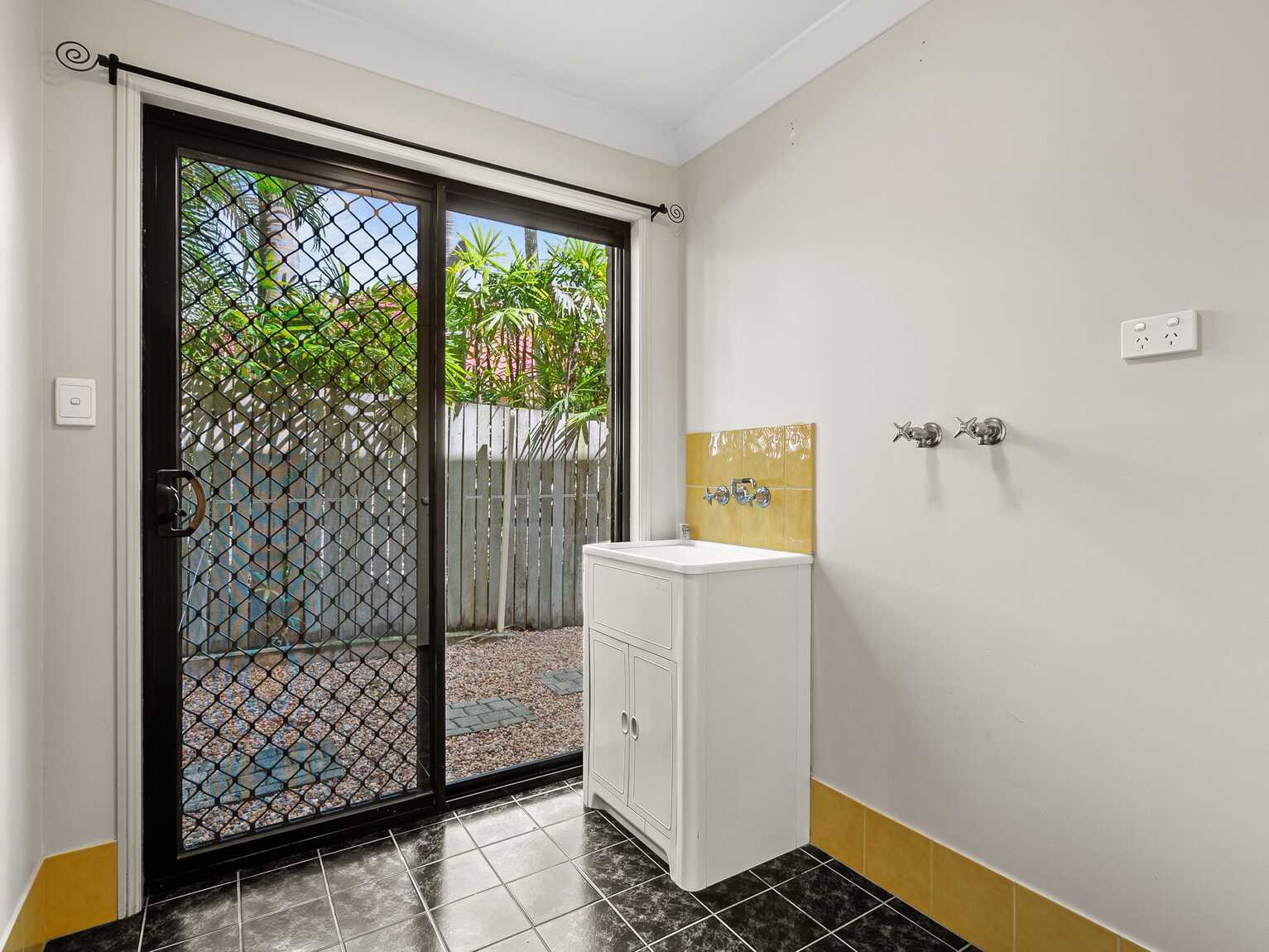 10 Crebra Court Bellmere
