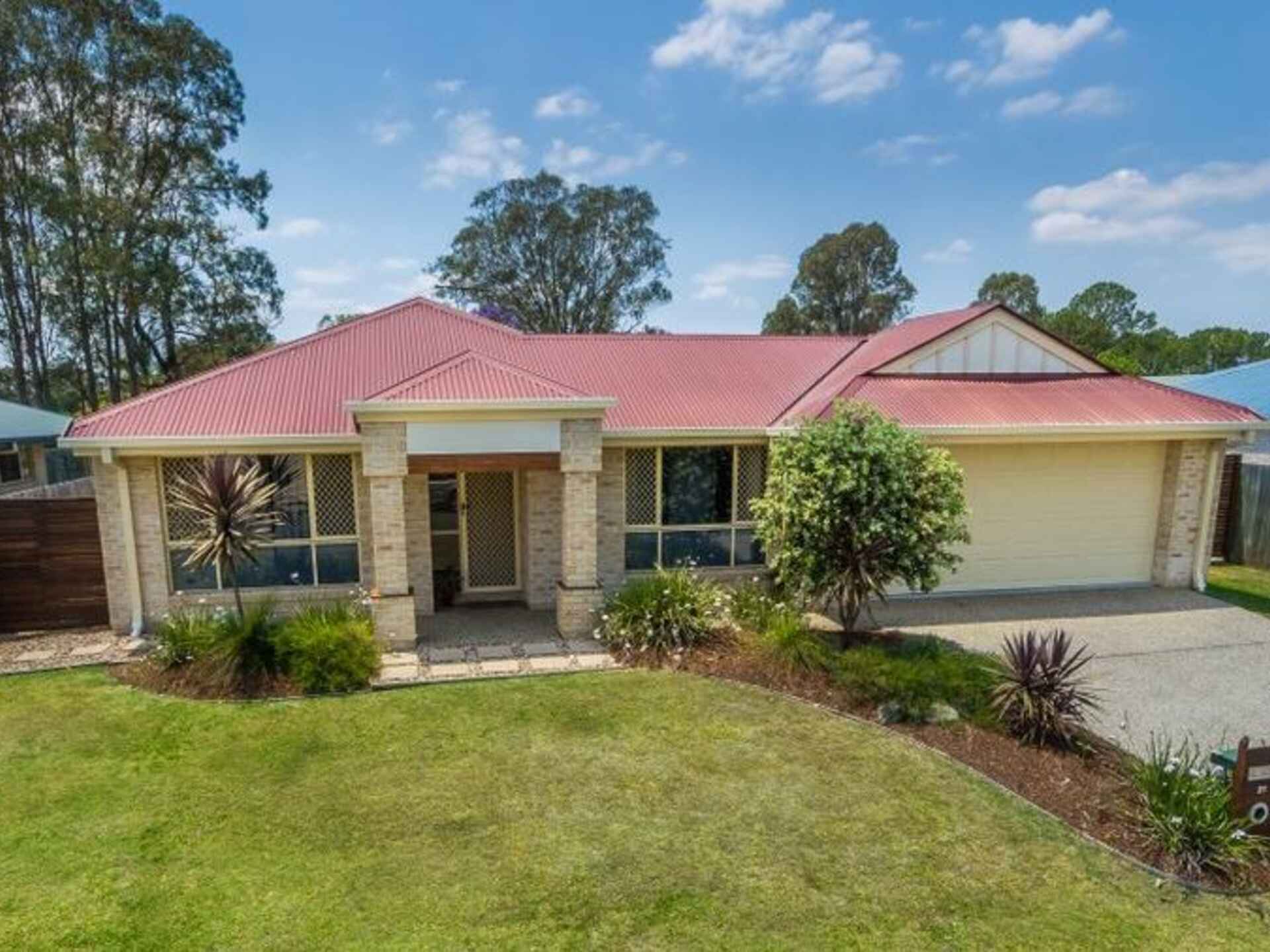 21 Belleden Drive Bellmere