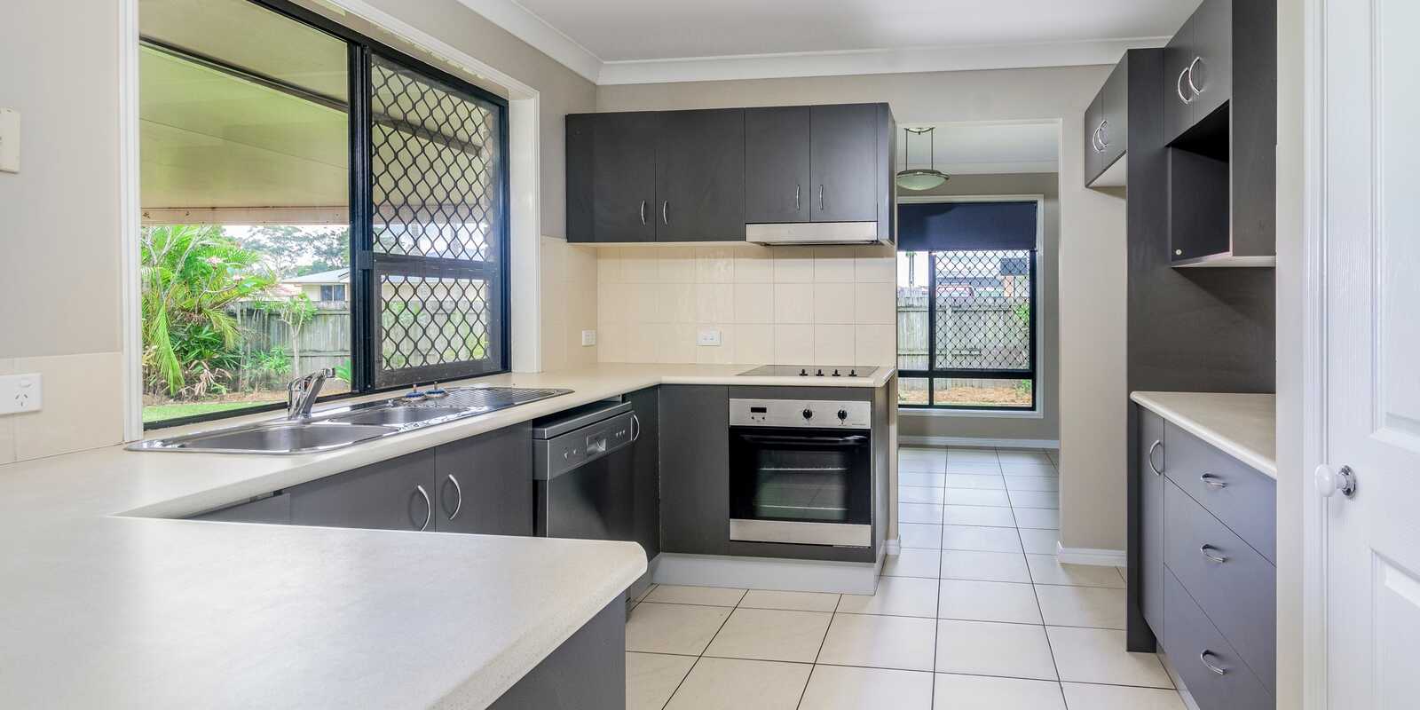 9 Fazey Close Caboolture