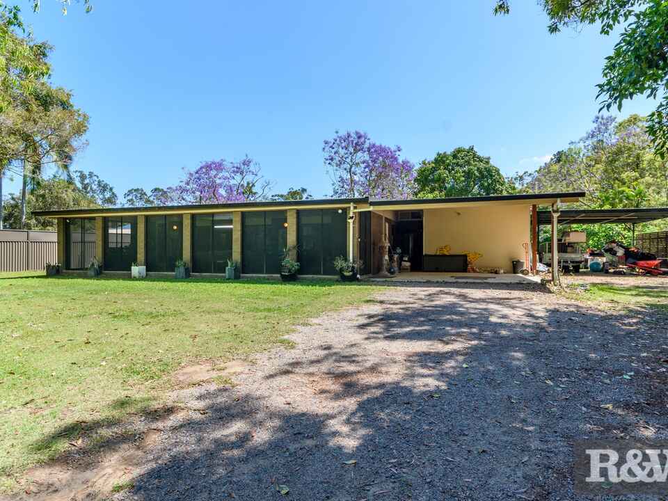 6 Behrens Road Bellmere