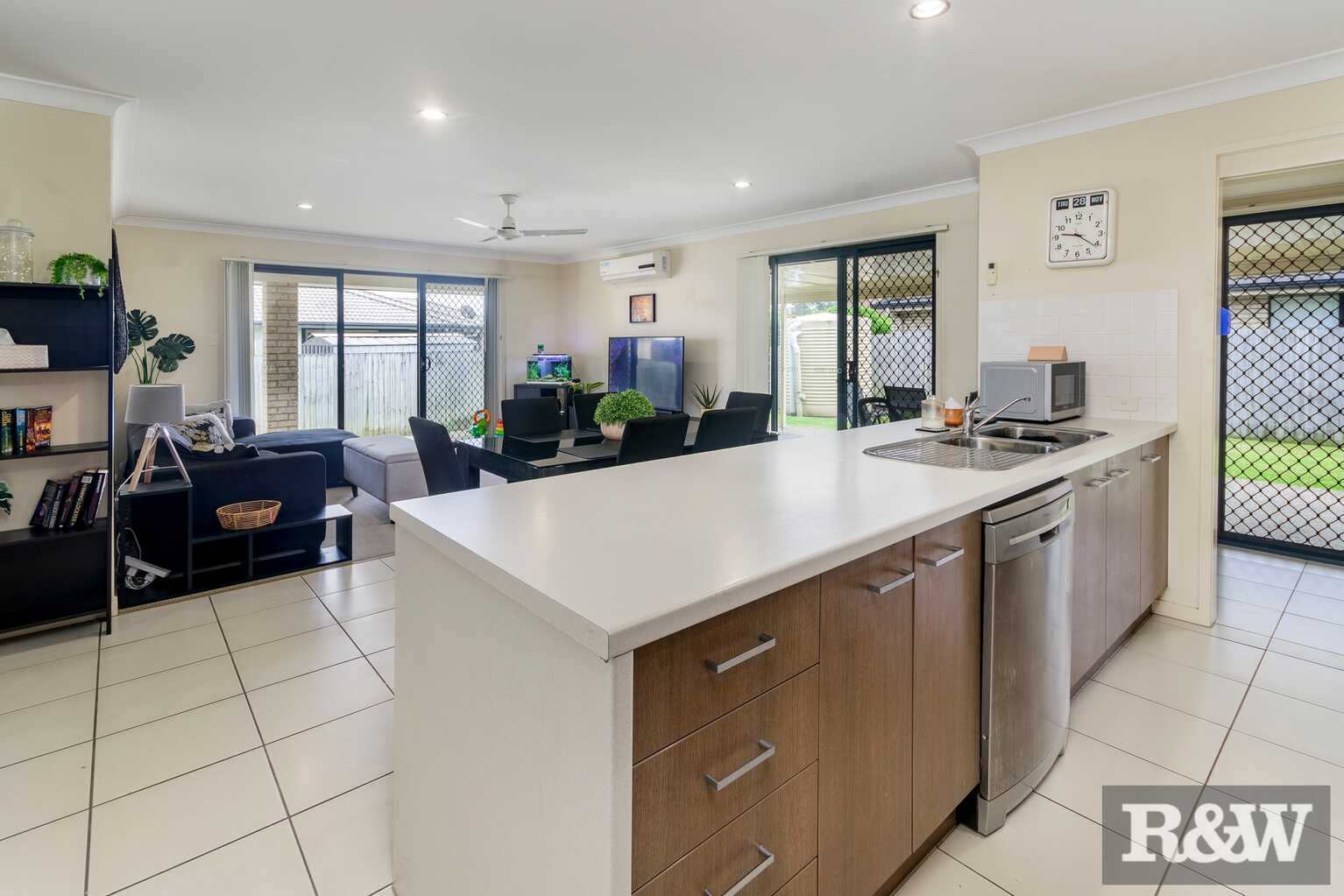 18 Peggy Road Bellmere 18 Peggy Road Bellmere
