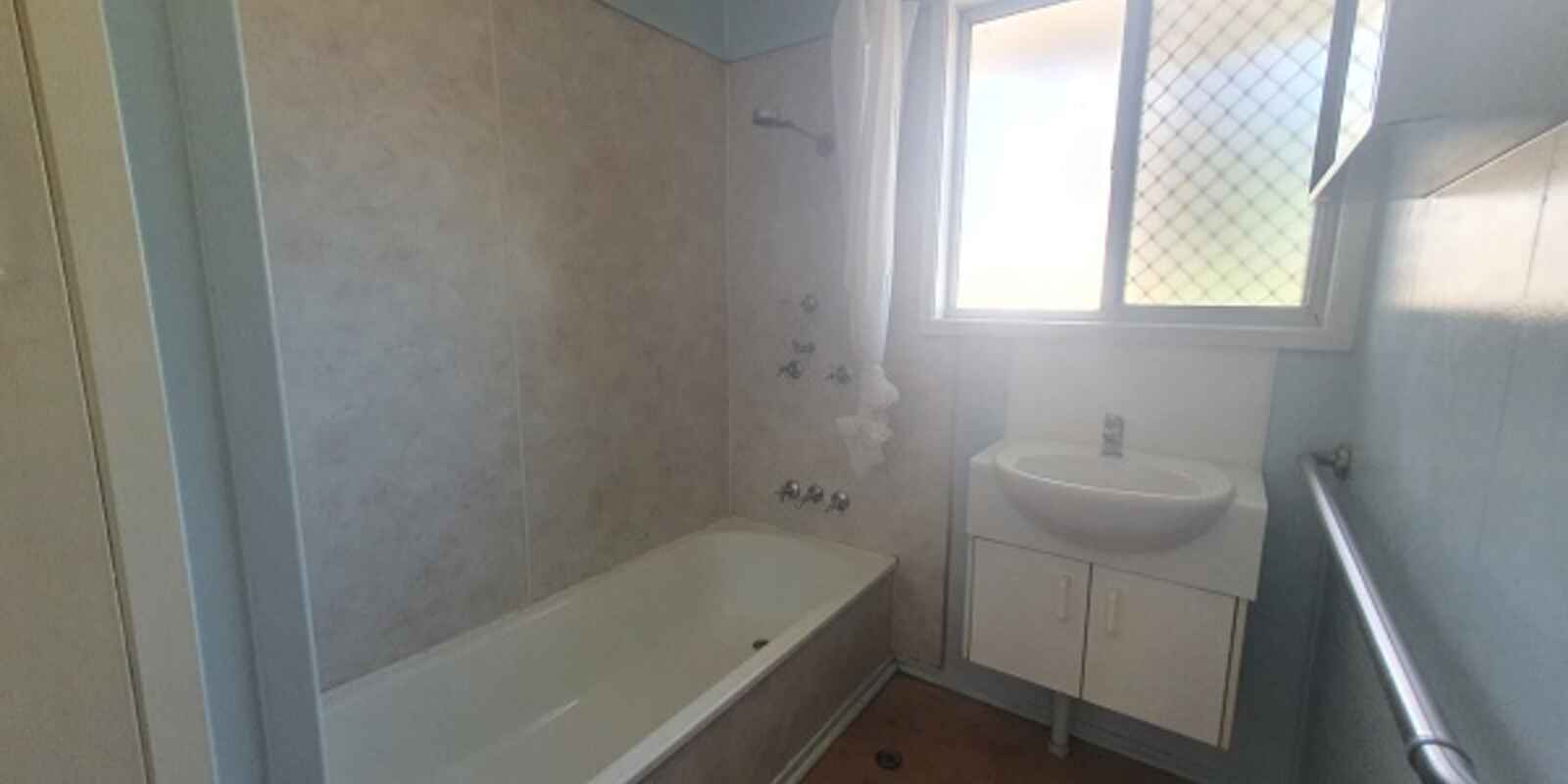 8 Canna Street Deception Bay