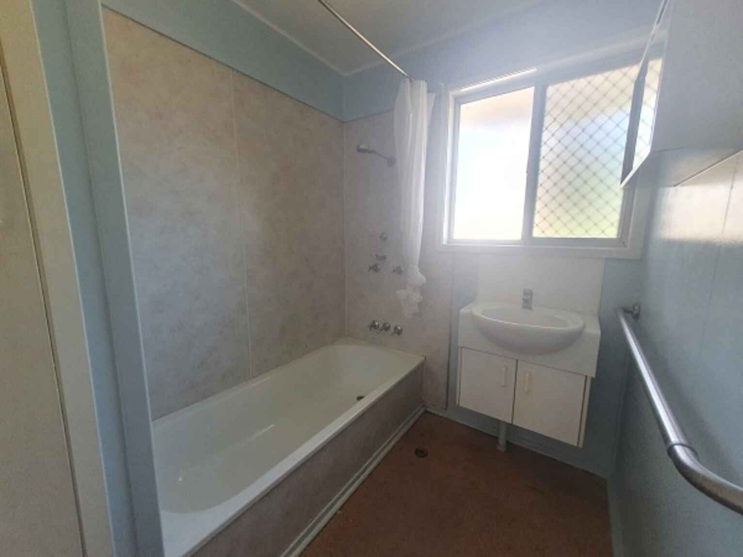 8 Canna Street Deception Bay 8 Canna Street Deception Bay