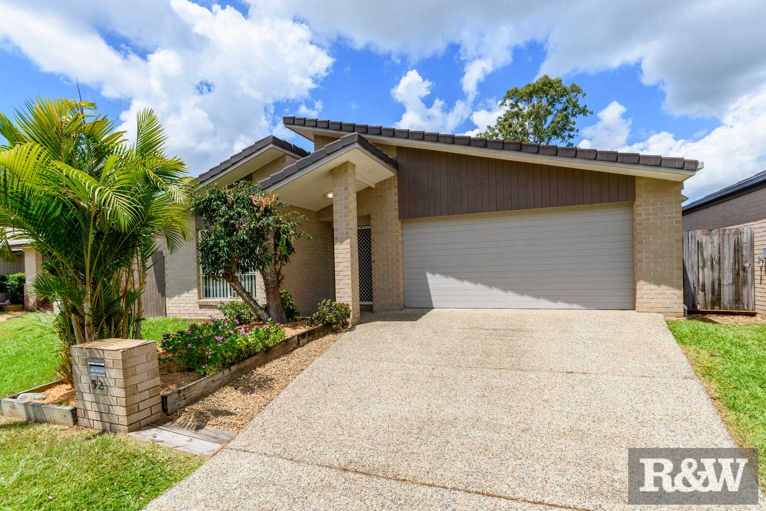52 Almond Way Bellmere