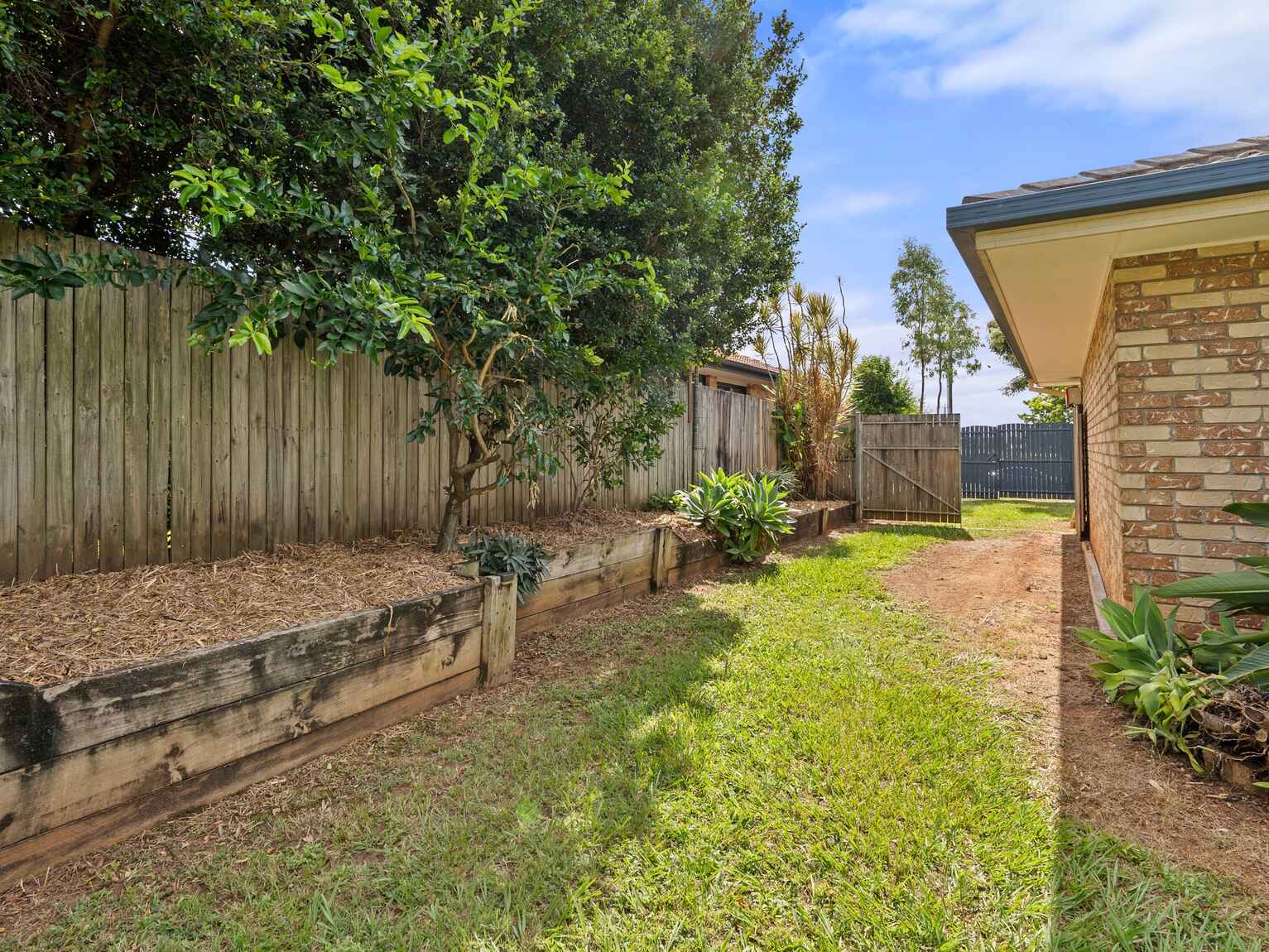 37 Bishop Lane Bellmere 37 Bishop Lane Bellmere