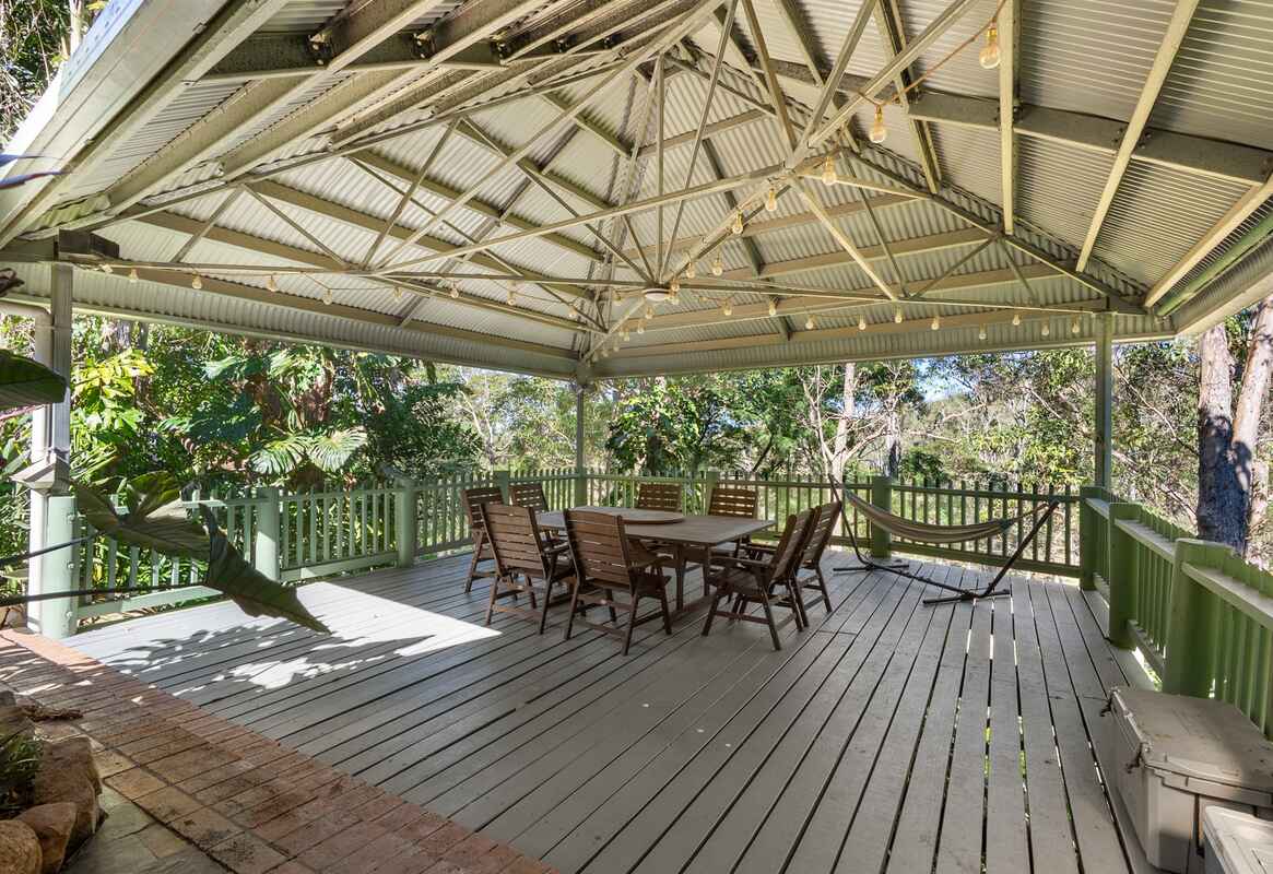 The Ultimate Setting, Location, Tranquility & Lifestyle on 2.8 Acres