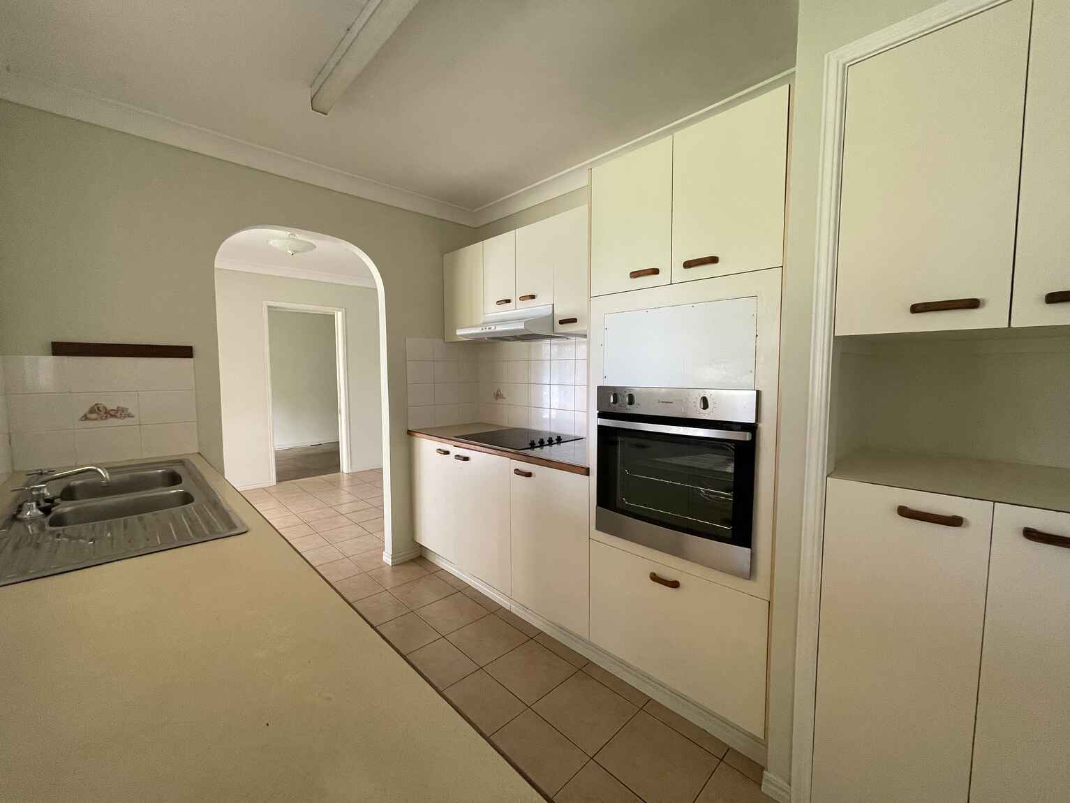 24 Kendall Road Bellmere 24 Kendall Road Bellmere