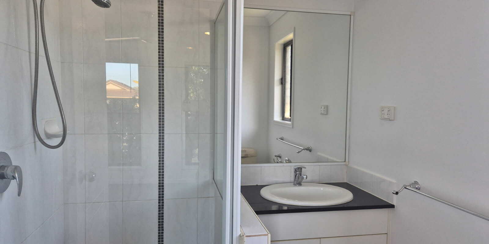 7 Dear Place Bellmere