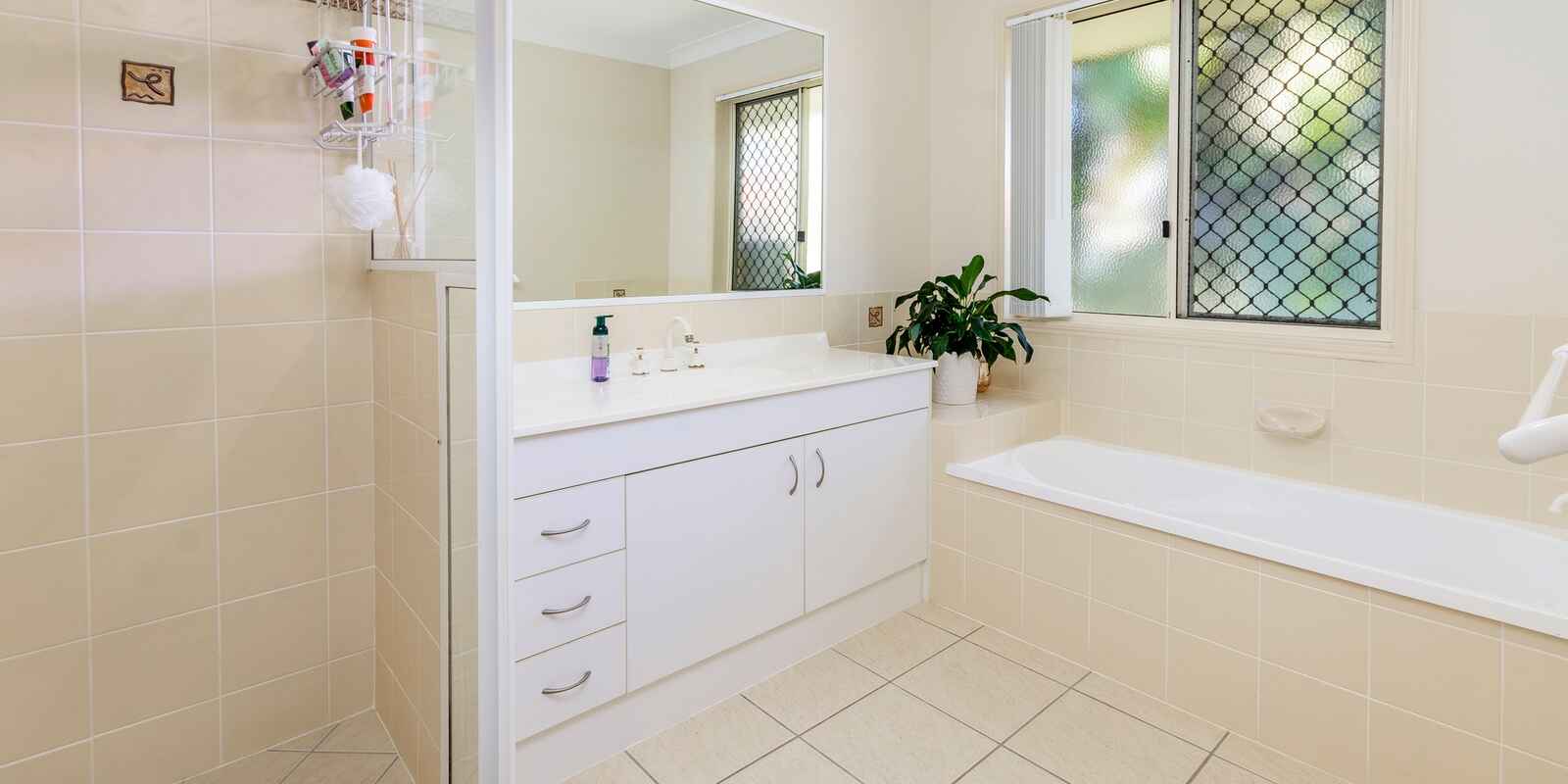 4 Cooee Court Deception Bay