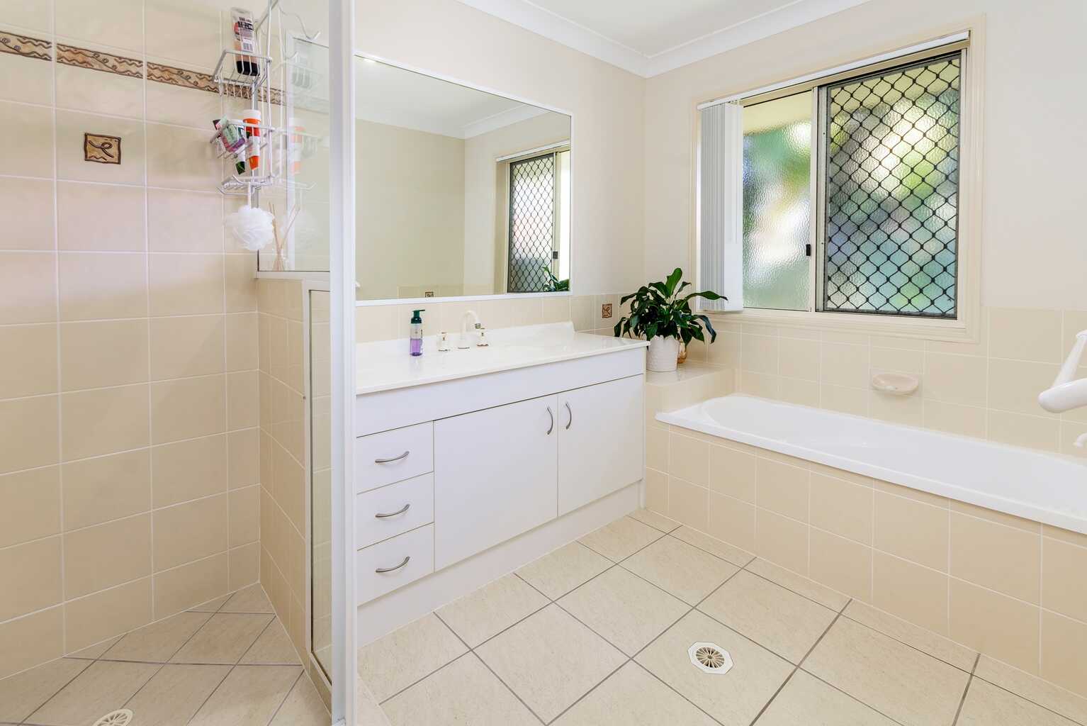 4 Cooee Court Deception Bay