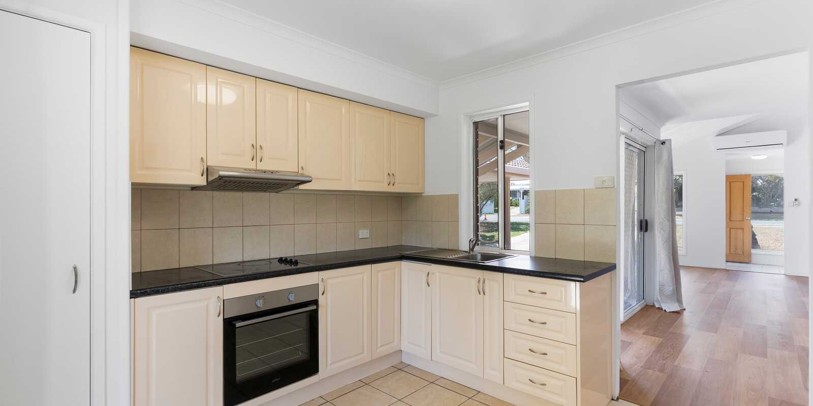 44 Kirkcaldy Street Morayfield 44 Kirkcaldy Street Morayfield