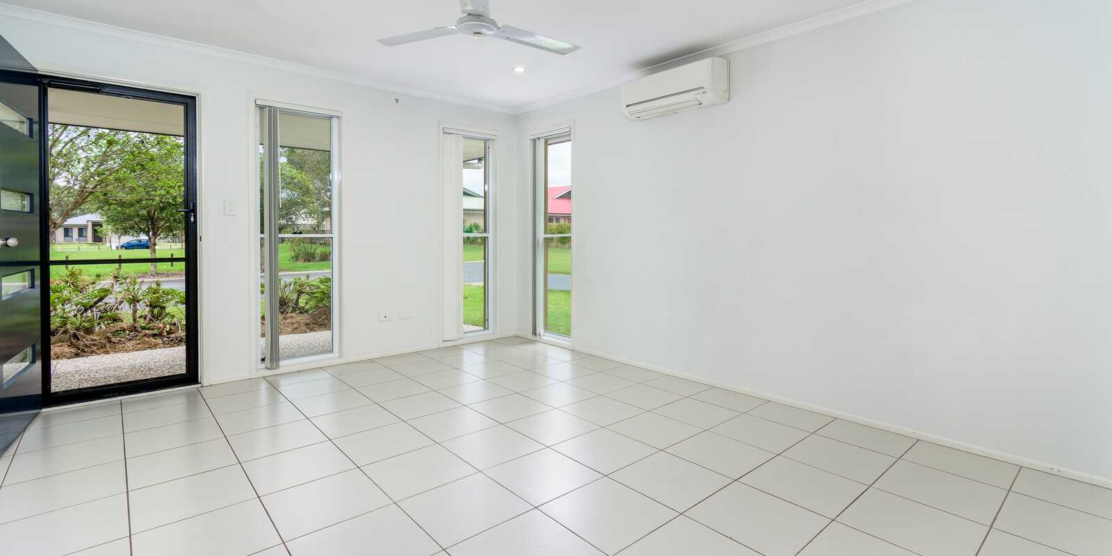 54 Bluestar Circuit Caboolture