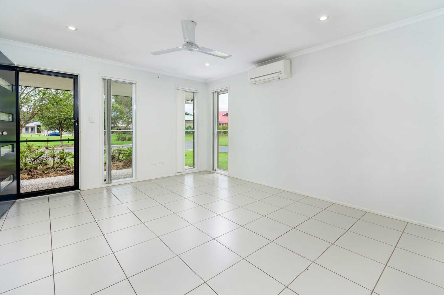 54 Bluestar Circuit Caboolture