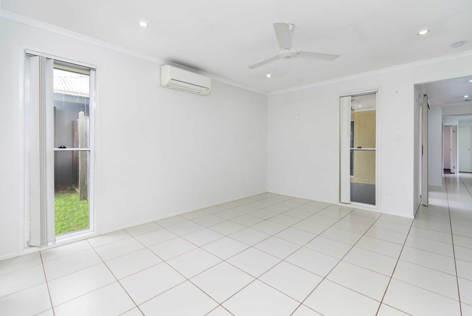 54 Bluestar Circuit Caboolture
