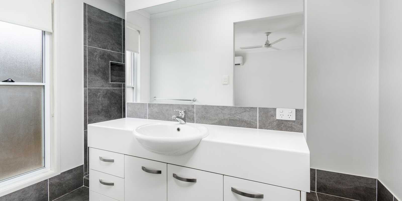 54 Bluestar Circuit Caboolture