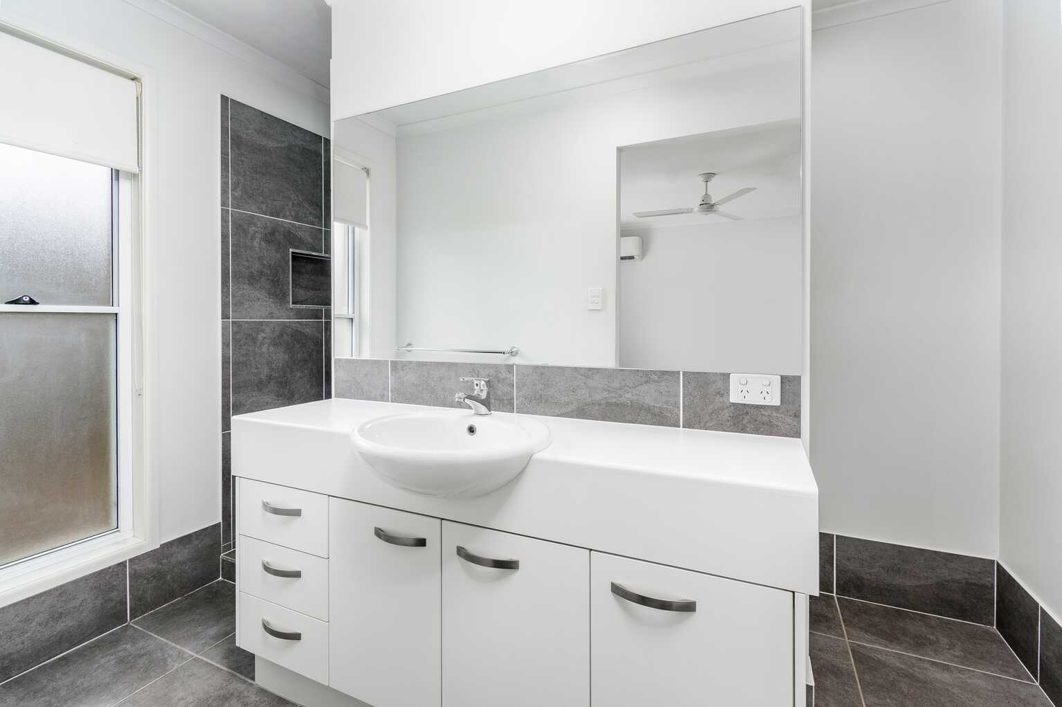 54 Bluestar Circuit Caboolture