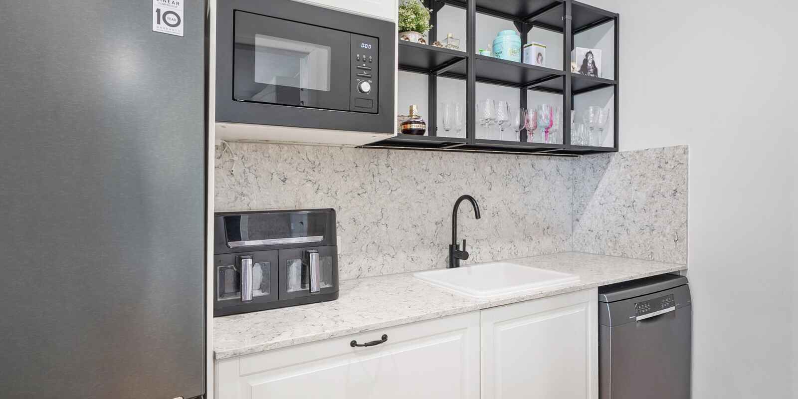 151-157 Alexandra Parade Wamuran