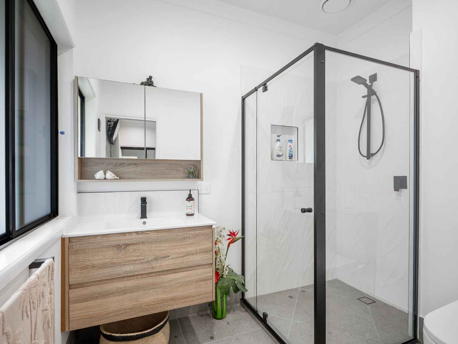 151-157 Alexandra Parade Wamuran