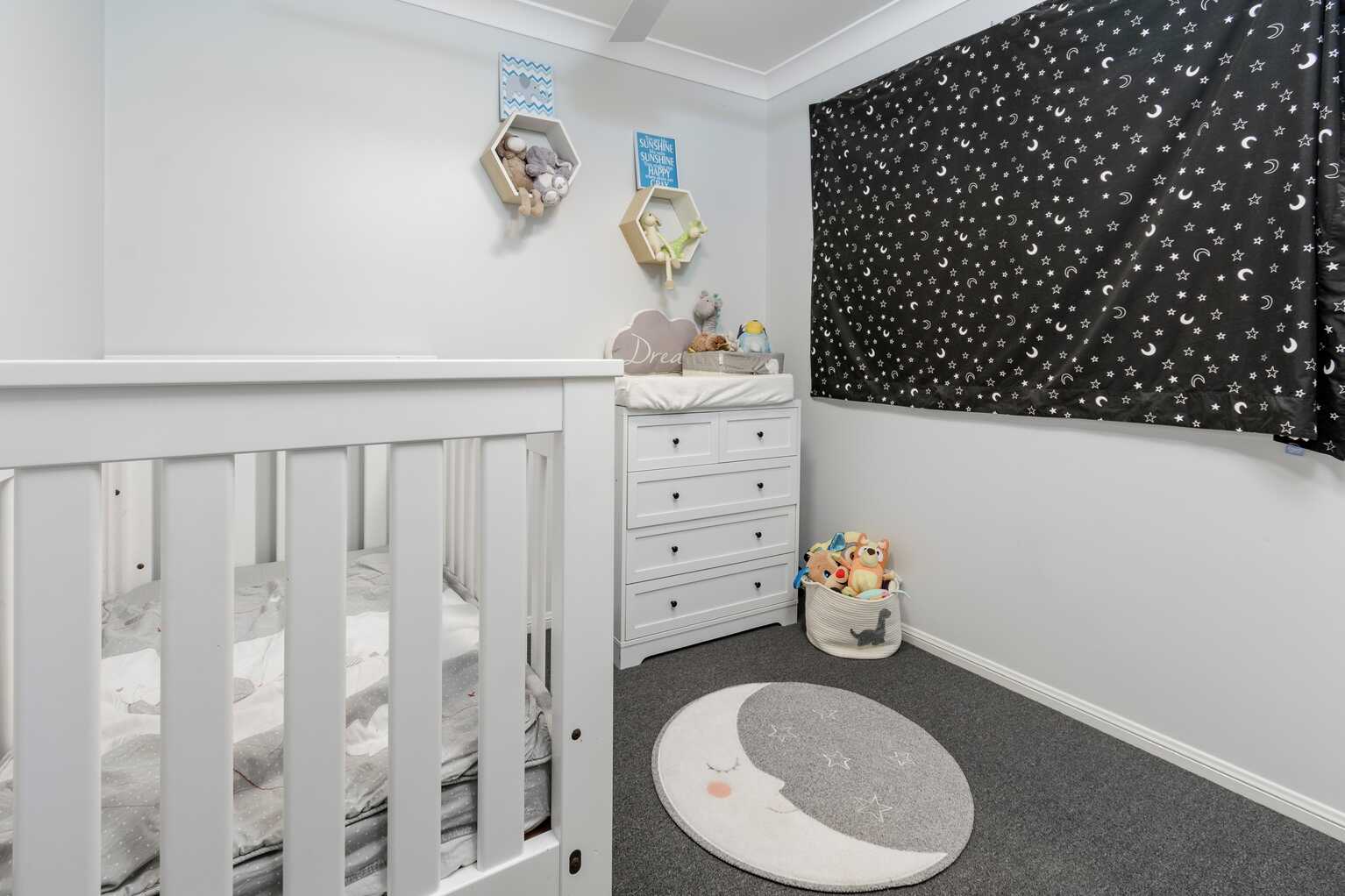96 Warroo Drive Deception Bay
